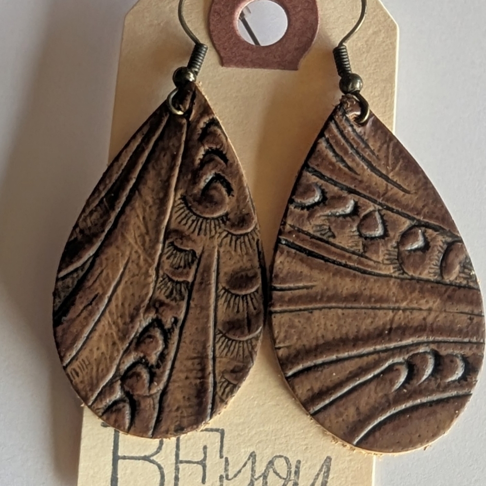 Western Leather Earrings - NWT